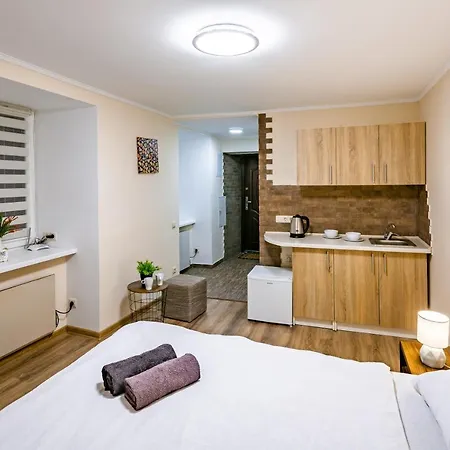 Romari Rynok Square 3 * Leopoli